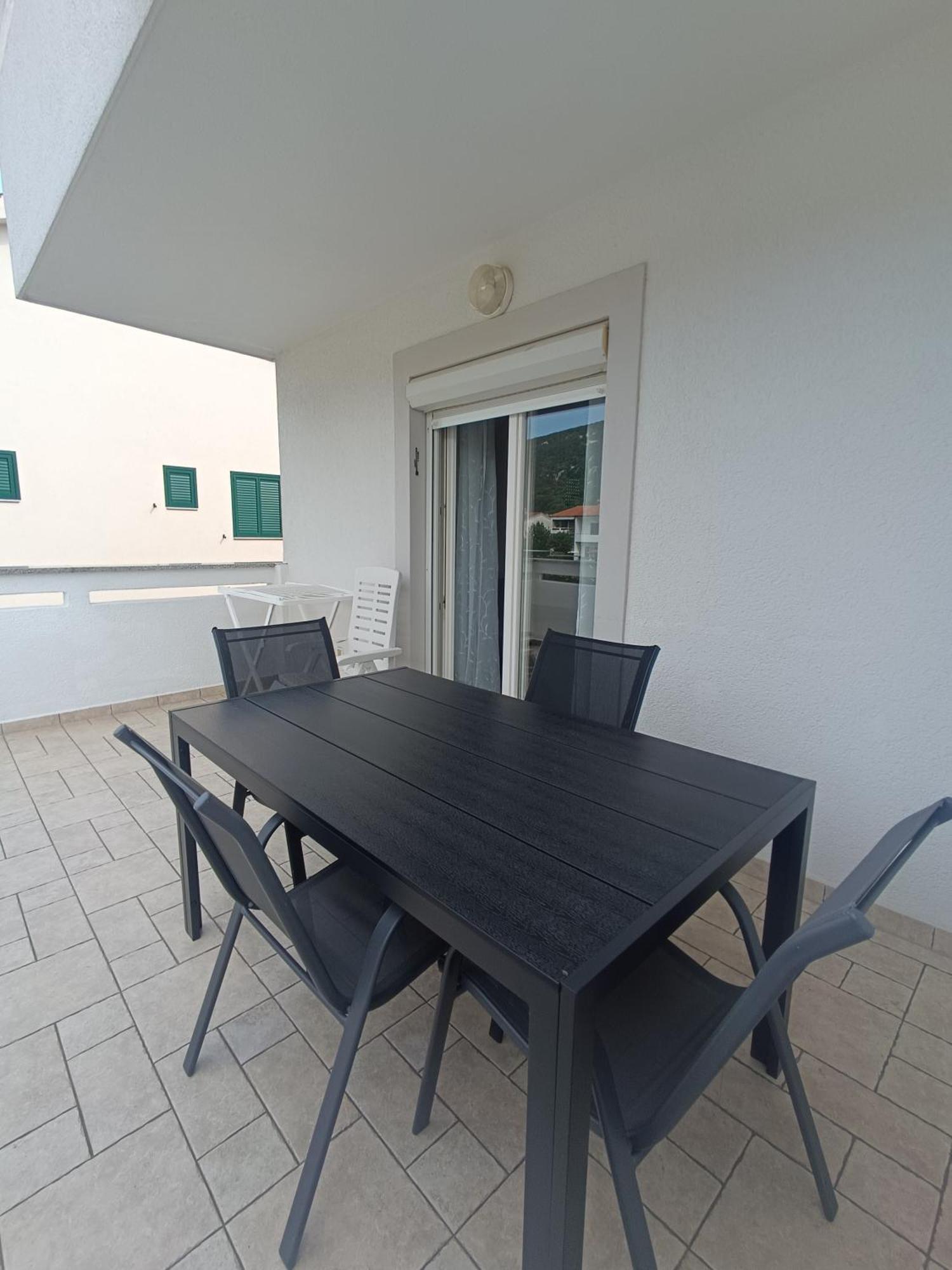 Apartments Kraljic I Baška Szoba fotó